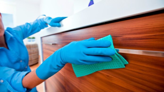 Tìm người giúp việc nhà theo giờ có kỹ năng chuyên môn cao, tâm huyết với nghề tại JupViec.vn.